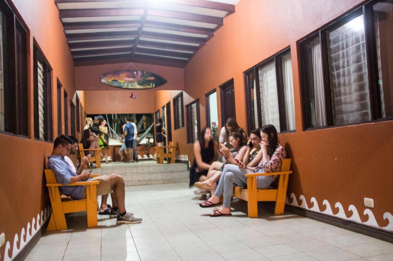 Tsunami Hostel ตามารินโด ภายนอก รูปภาพ