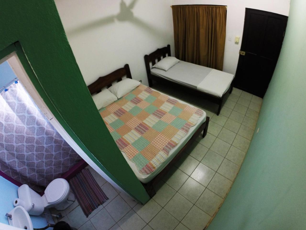 Tsunami Hostel ตามารินโด ภายนอก รูปภาพ