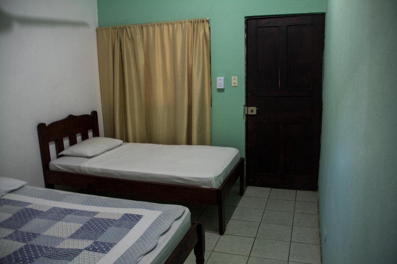 Tsunami Hostel ตามารินโด ภายนอก รูปภาพ