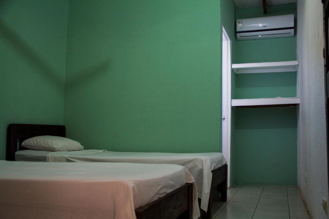Tsunami Hostel ตามารินโด ภายนอก รูปภาพ